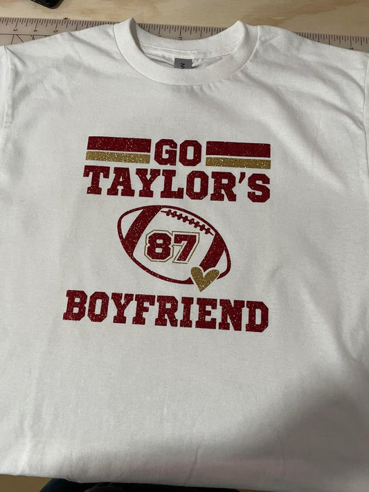 Go Taylor's Boyfriend